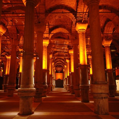 آب‌انبار بینبیردیرک (BİNBİRDİREK CISTERN) یا  فیلوکسنوس ( (Cistern of Philoxenos